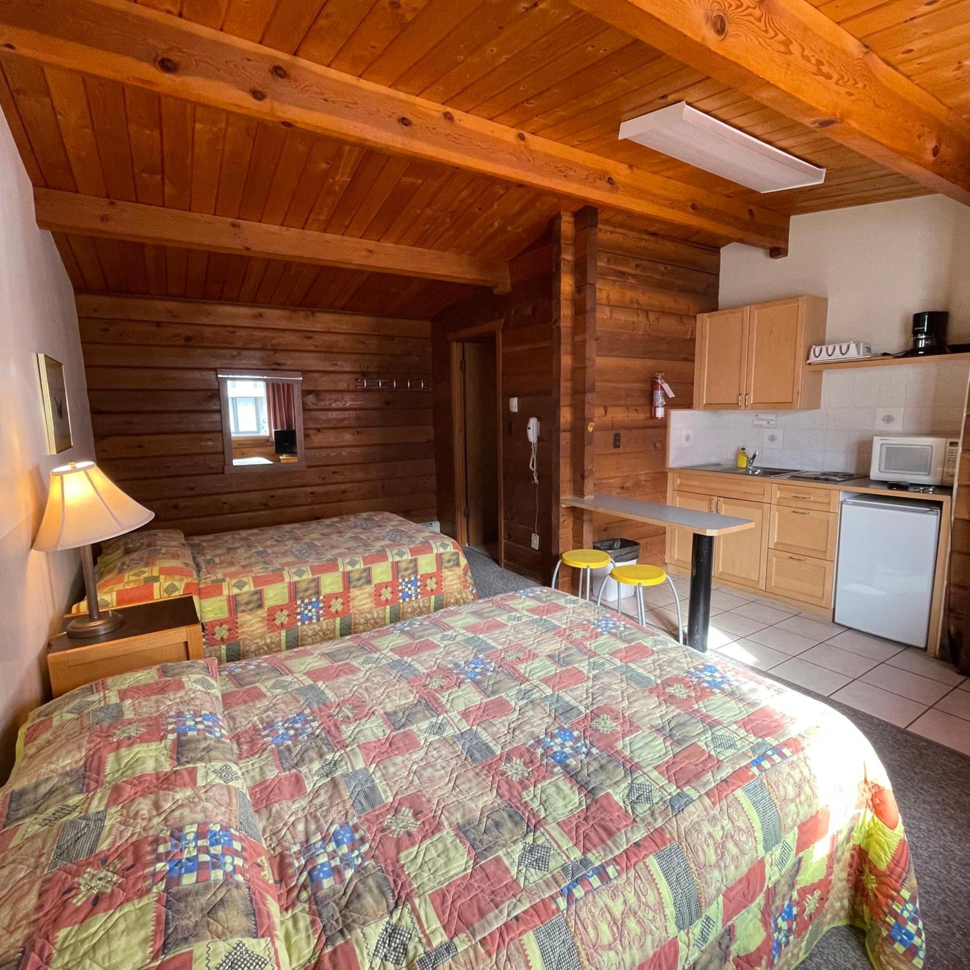 Raccoon Lodge Motel Sylvan Lake Dış mekan fotoğraf